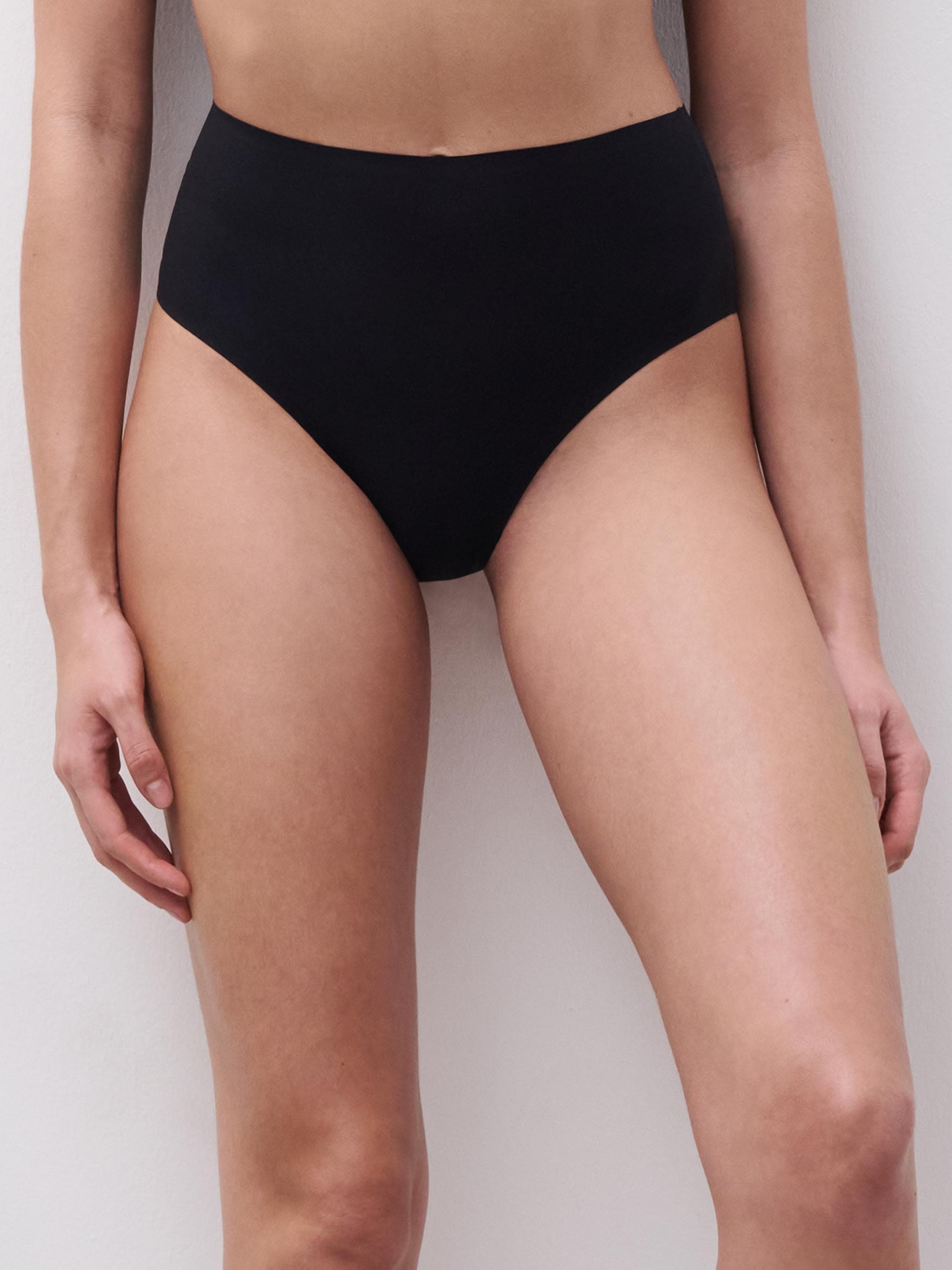 Hoge taille string - Zwart