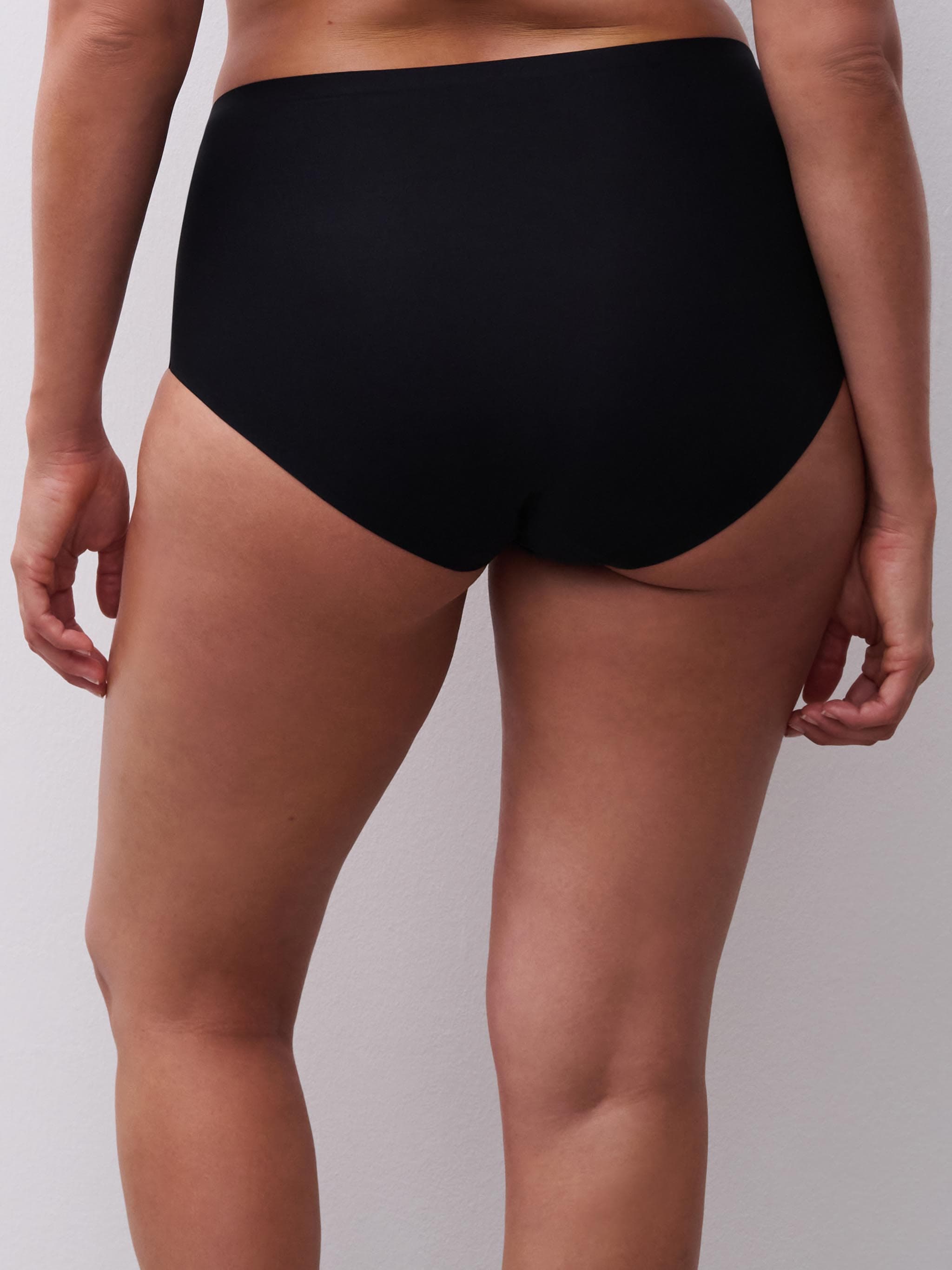 Hoge taille slip+ 44-52 - Zwart