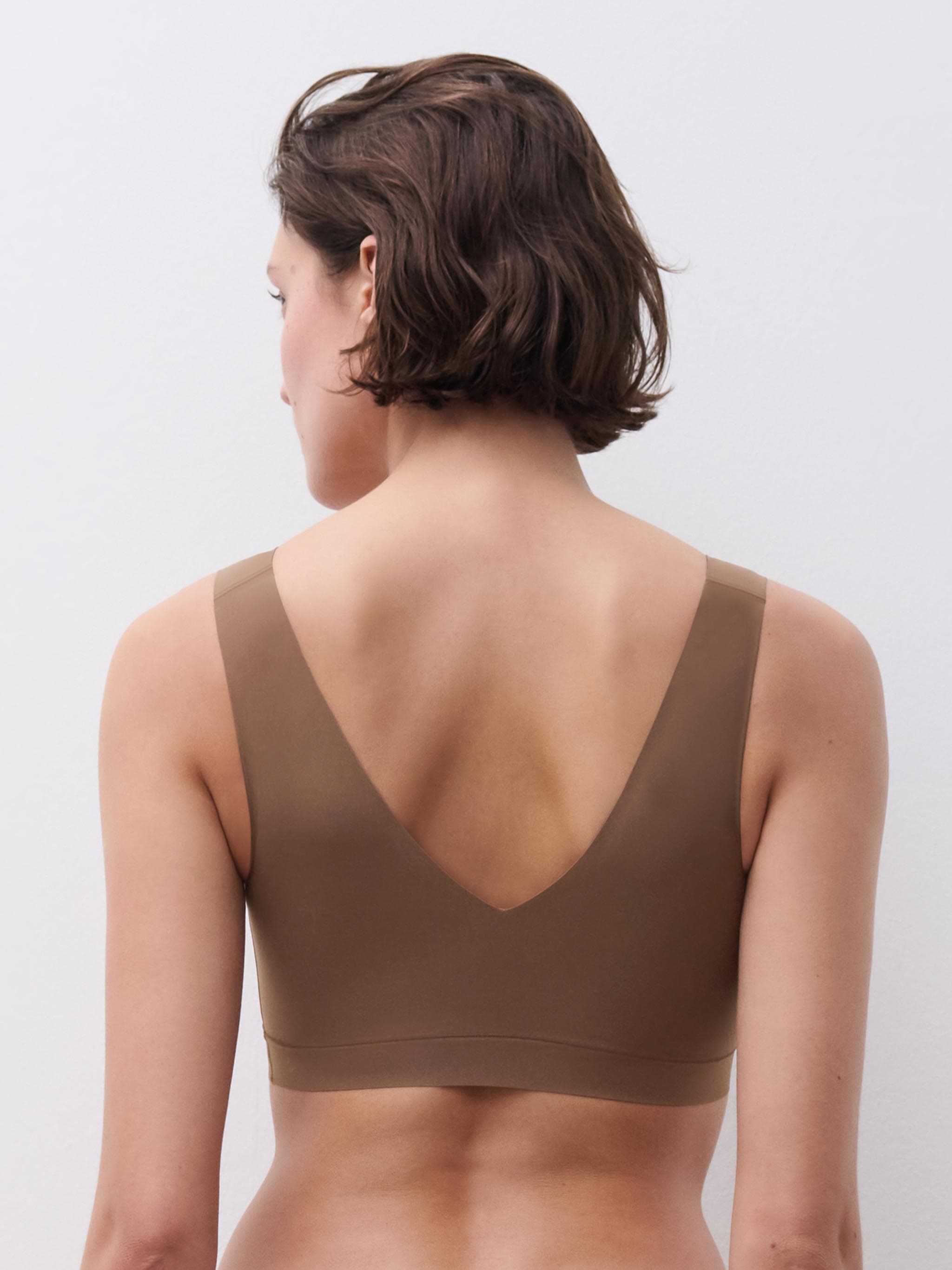 Soft Stretch - V-neck Top - Mocca