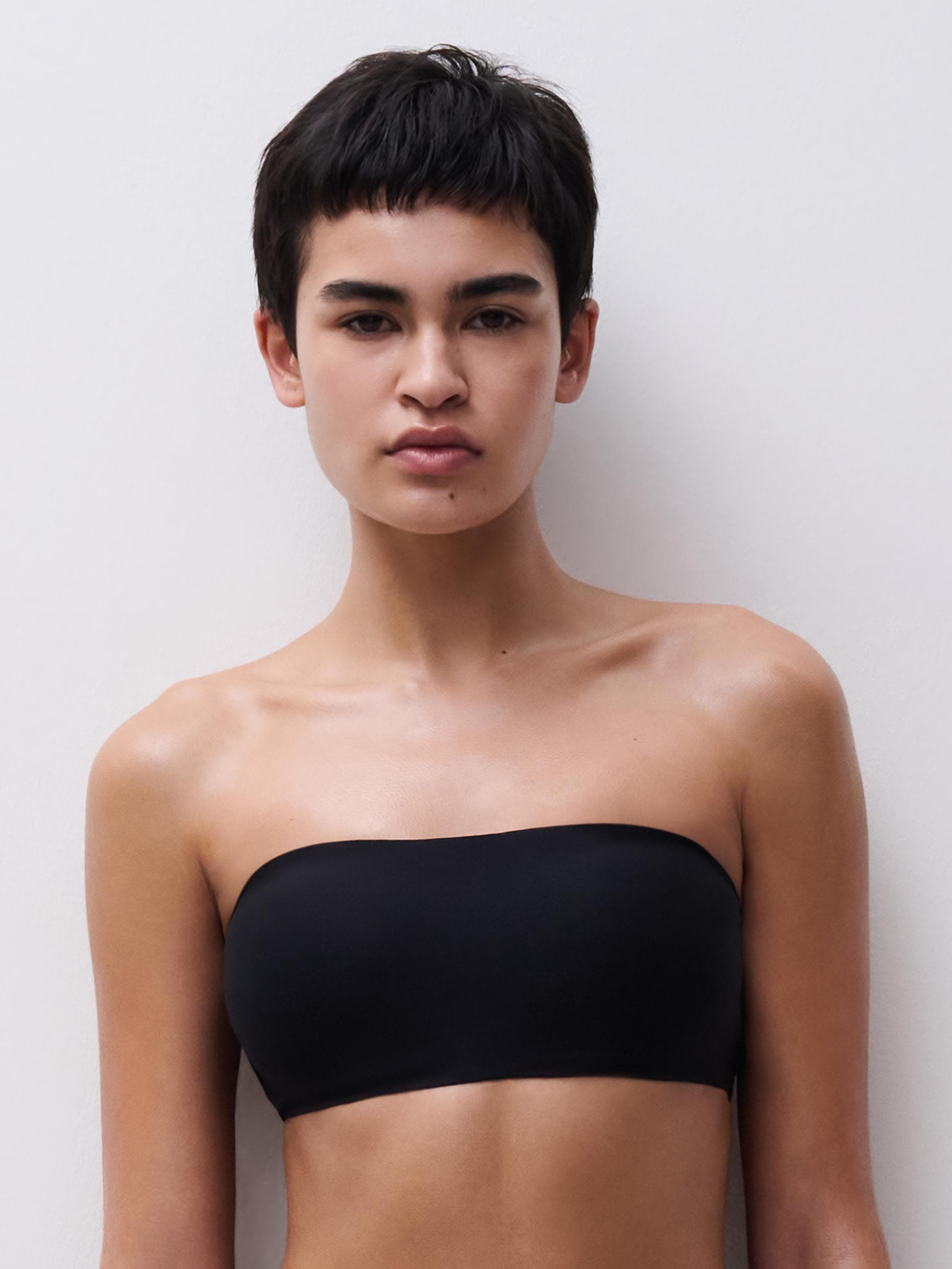 Soft Stretch - Strapless Bandeau Top - Zwart