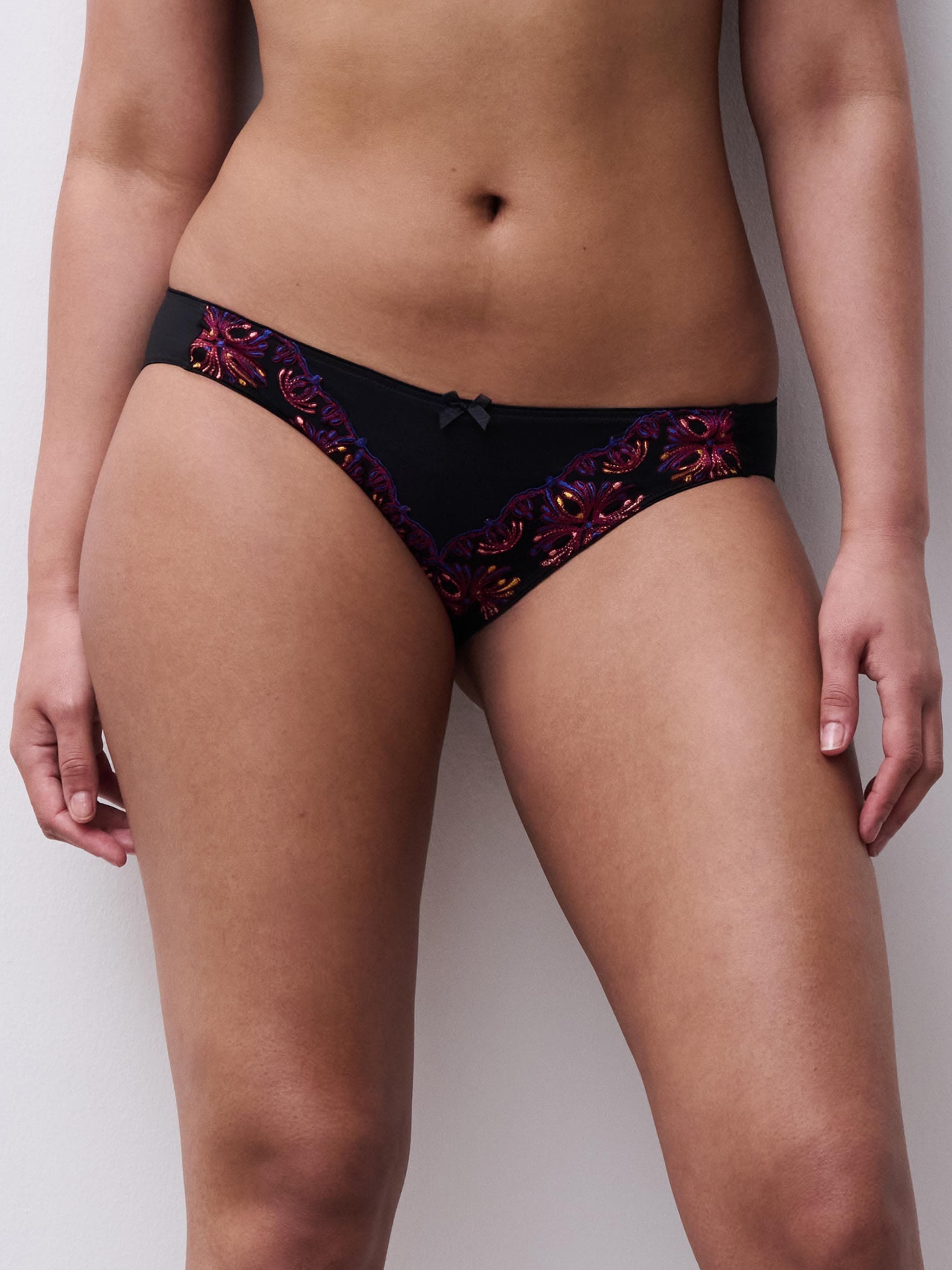Slip - Black Jewels