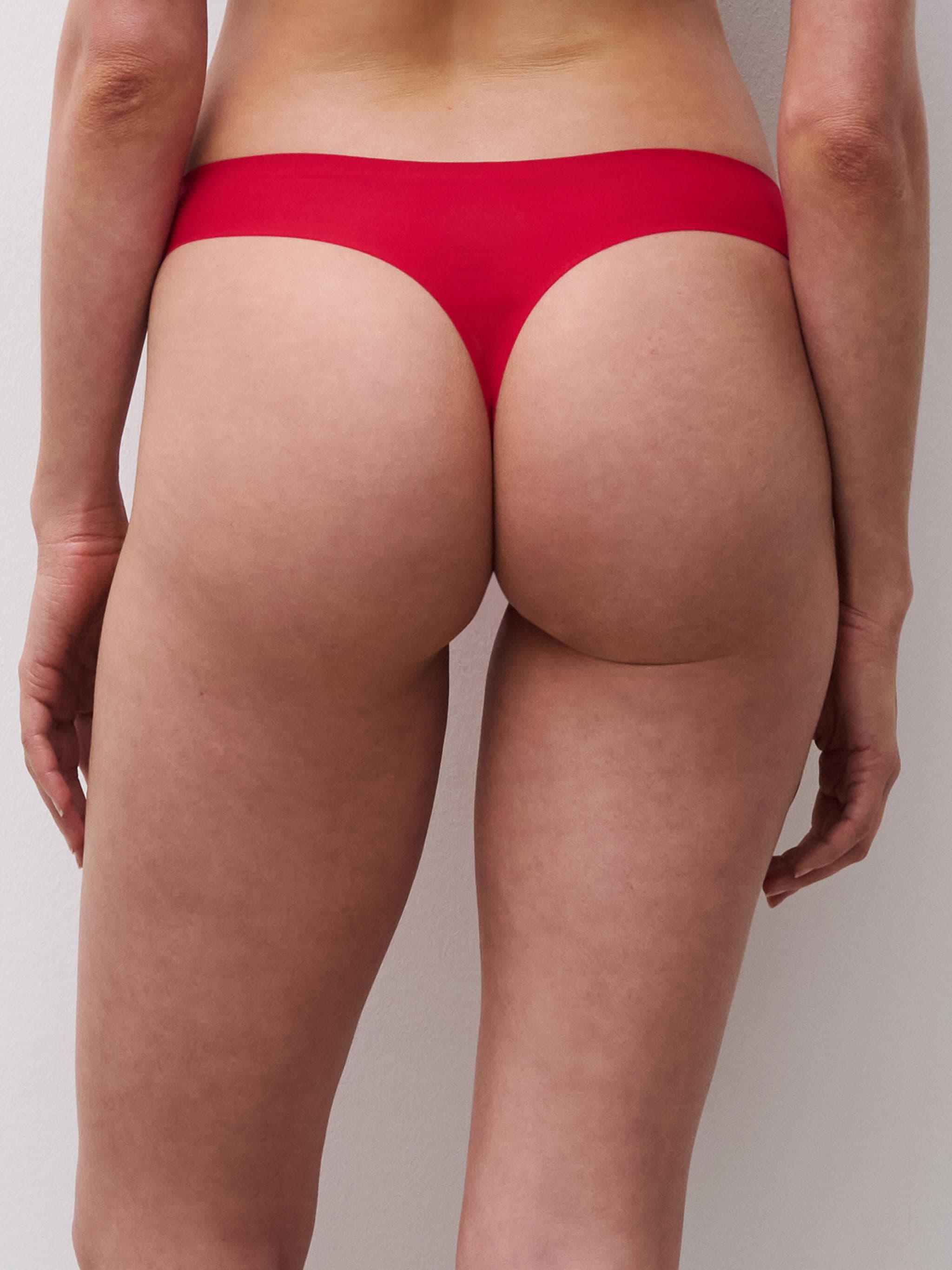 String - Poppy Red