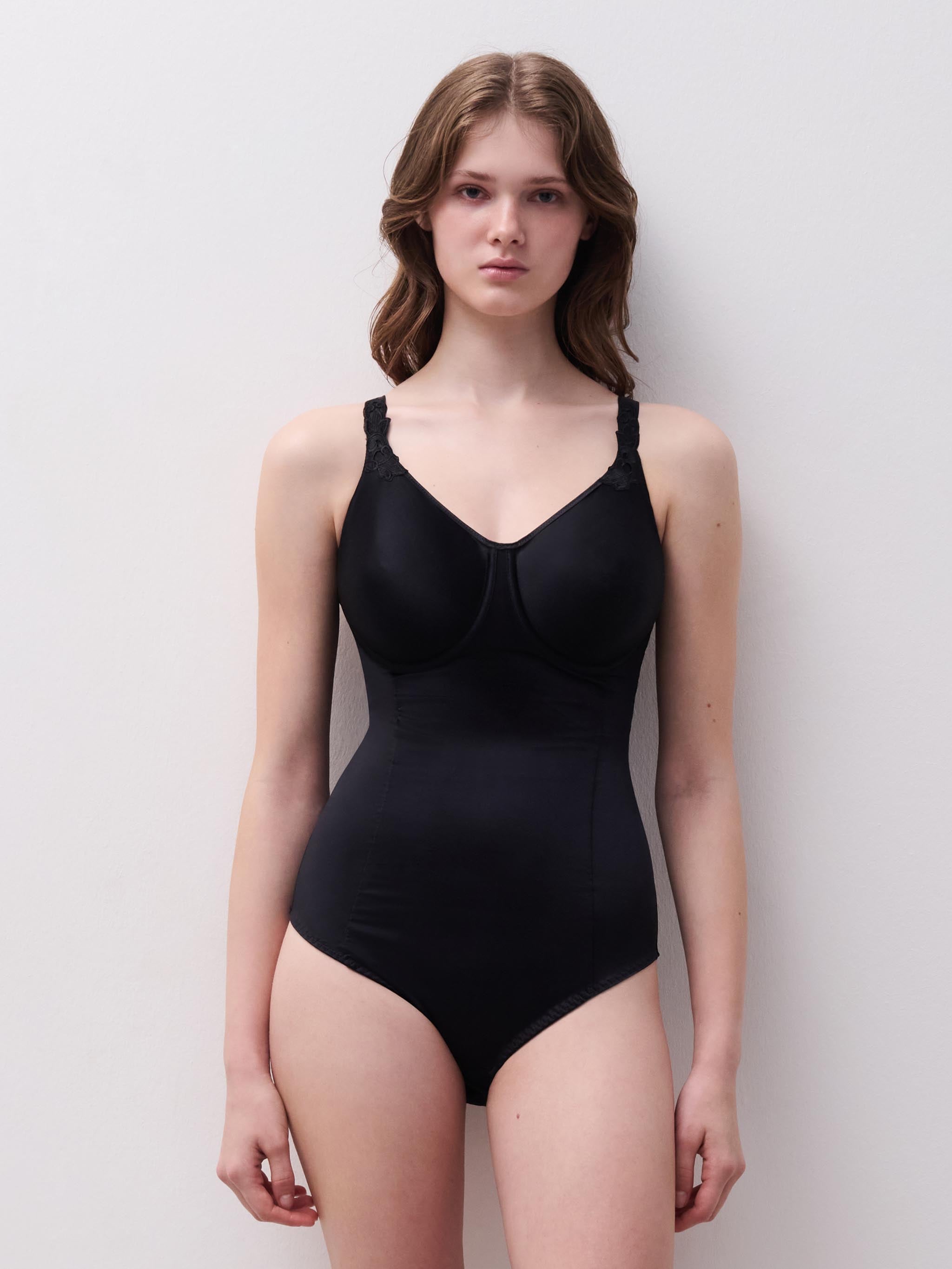 Body Hedona Cup B-E - Zwart