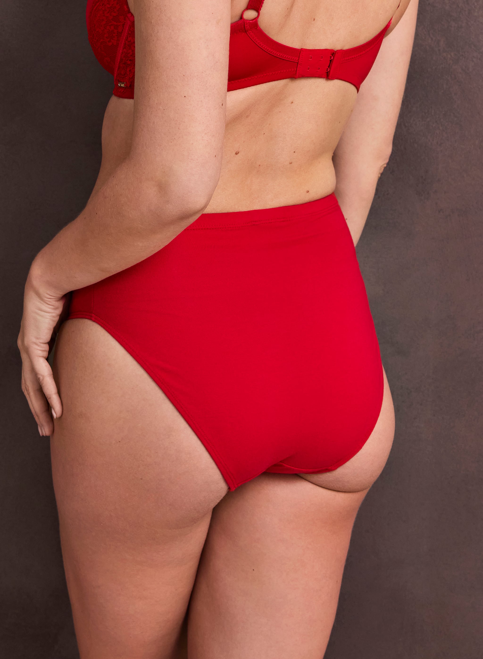 Sport Slip - Passion Red