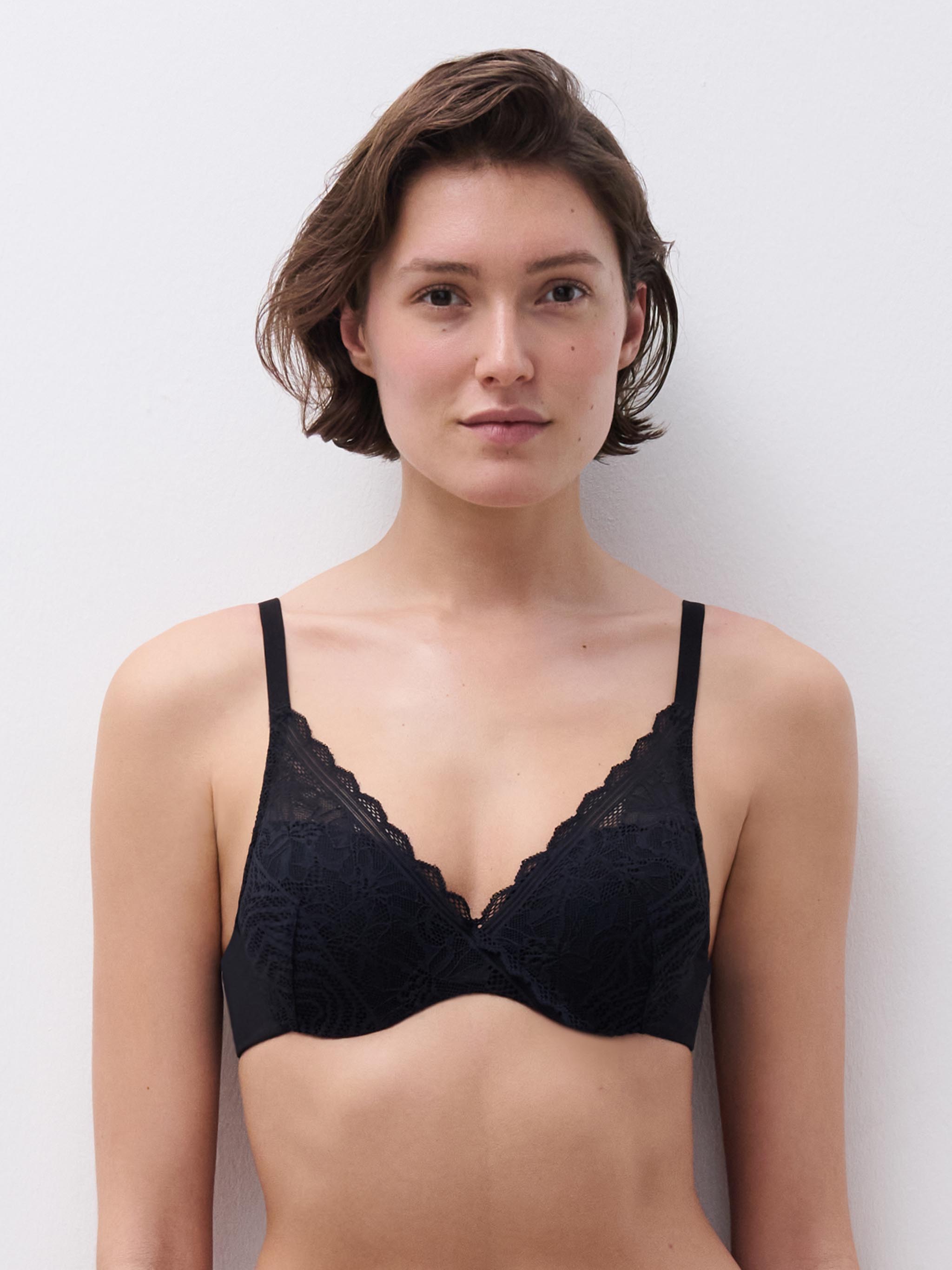 Voorgevormde Memory BH - Zwart - Floral Touch | Chantelle EasyFeel