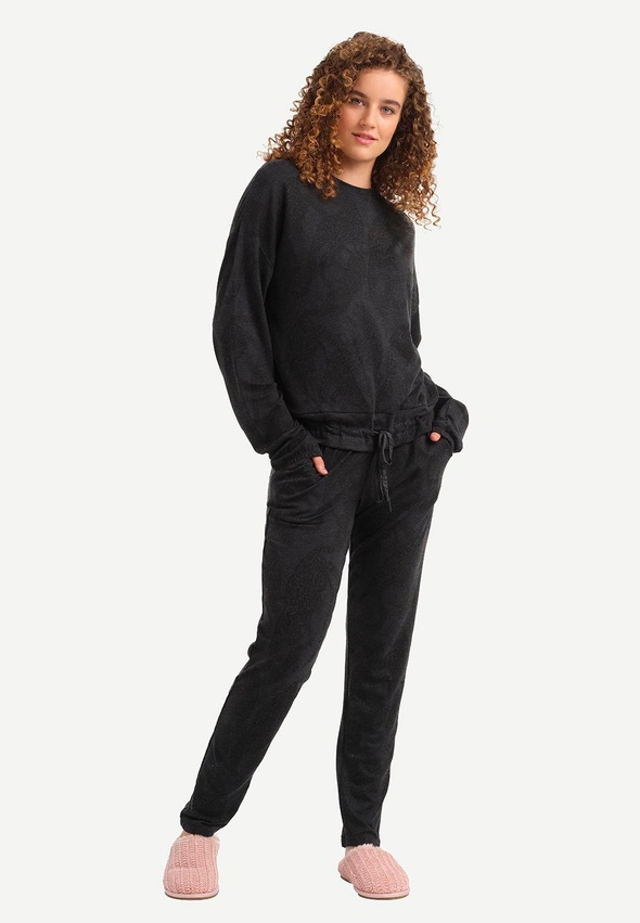 Livera | TIGER - Scarlet Longpants