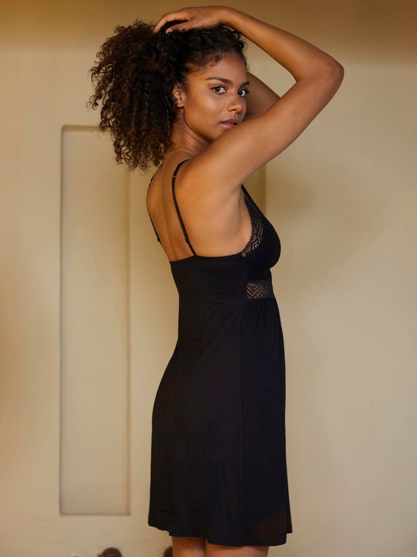 Livera | IRONICAL LACE - Maudy Dress