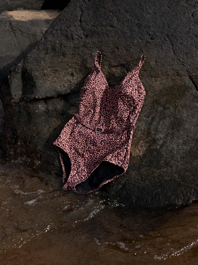 Bridget Badpak LEOPARD STRUCTURE Livera